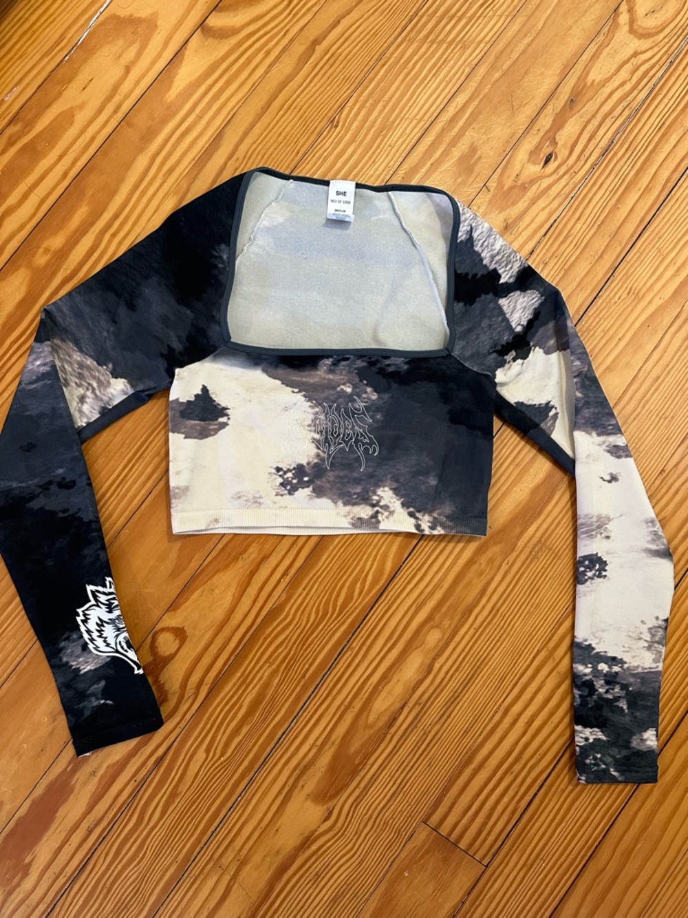 Darc Sport Black & Cream Tie-Dye Long Sleeve Crop Top